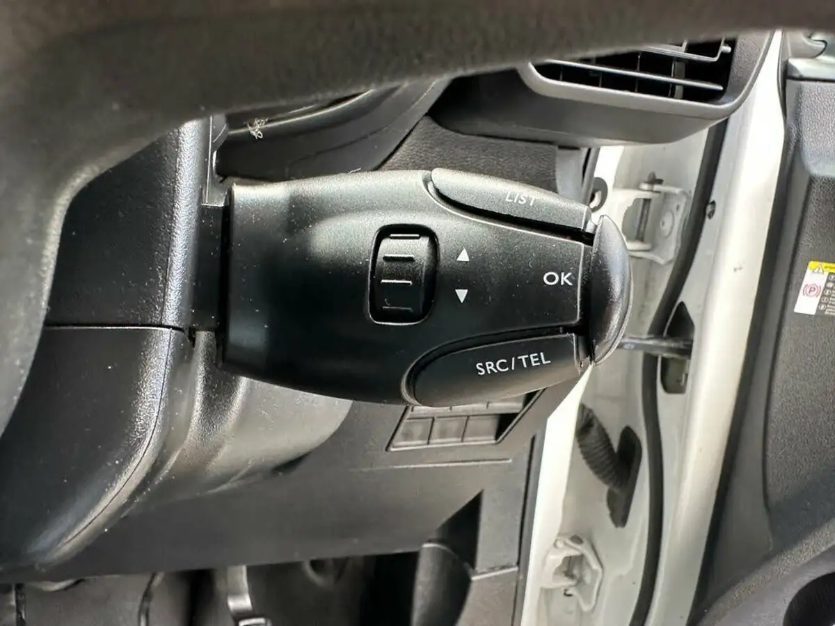 2019-citroen-berlingo-15bluehdi-1000-enterprise-100pseu6dt-e-panel-big-23