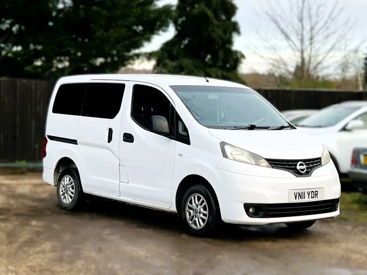 2011-nissan-nv200-15td-se-85bhpeuro-5-combi-5seater-big-36