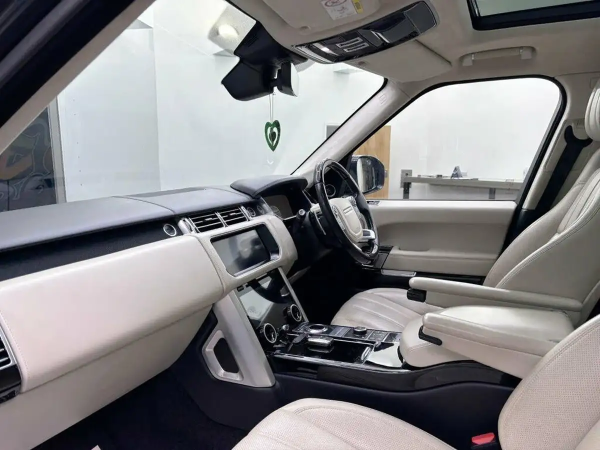 2017-land-rover-range-rover-44-sdv8-autobiography-339ps-4wd-ss-big-16