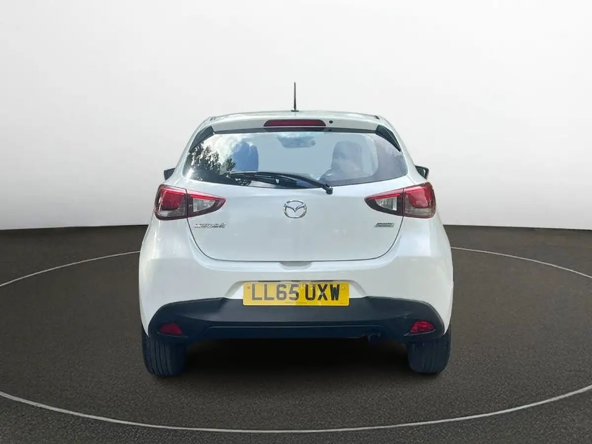 2016-mazda-mazda2-15-se-l-75ps-big-8