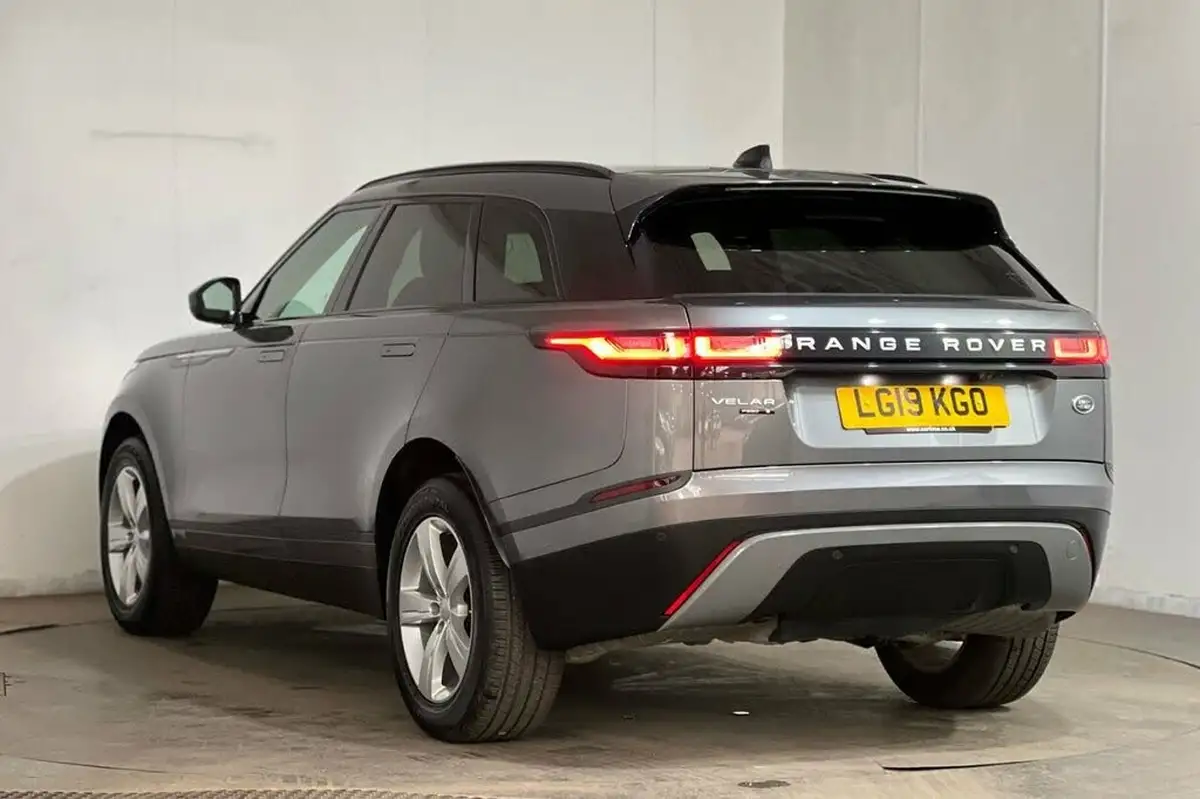 2019-land-rover-range-rover-velar-20-p250-s-big-18