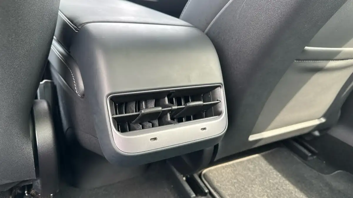 2023-tesla-model-3-e-rwd-241bhp-big-17