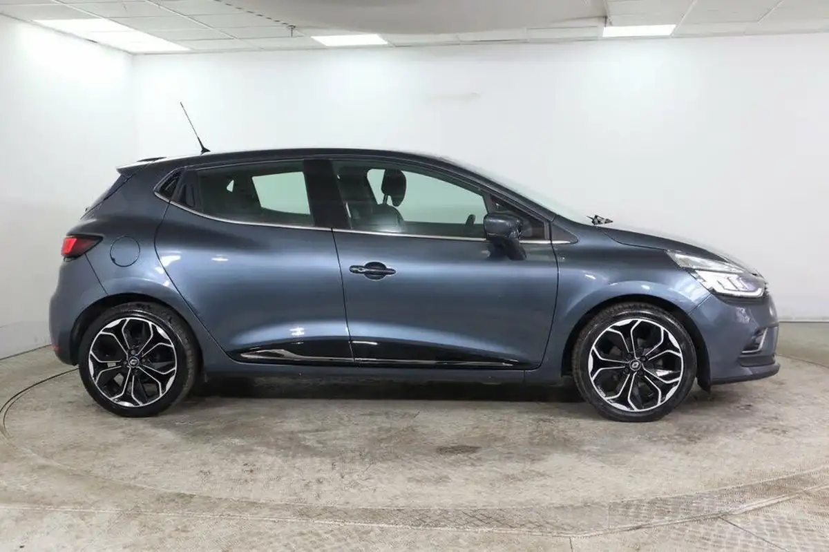 2017-renault-clio-09-tce-dynamique-s-nav-big-6