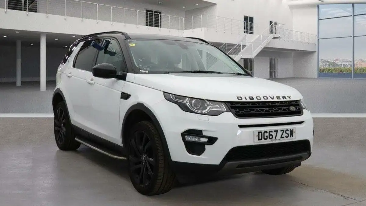 2017-land-rover-discovery-sport-20td4-hse-black-182ps-suv-big-0