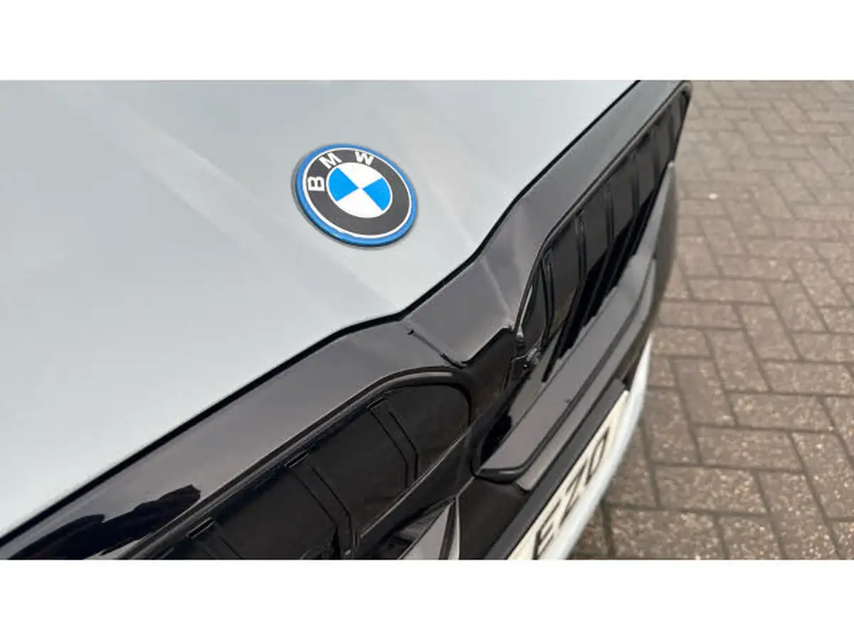 2025-bmw-5-series-20-530e-m-sport-pro-touring-5d-big-26