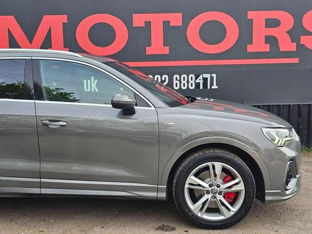 2019-audi-q3-20-40-tfsi-s-line-big-53