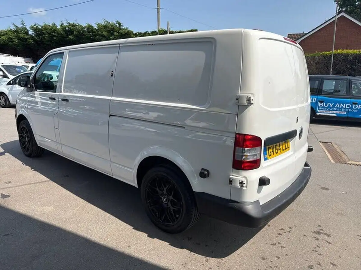 2015-volkswagen-transporter-20tdi-t32-startline-140ps-swb-panel-van-big-8