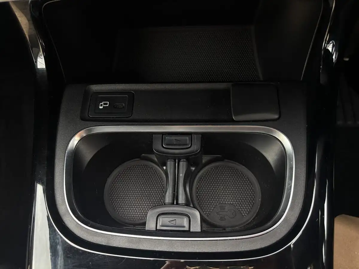 2019-mercedes-benz-a-class-13-a200-amg-line-premium-plus-hatchback-5d-big-25
