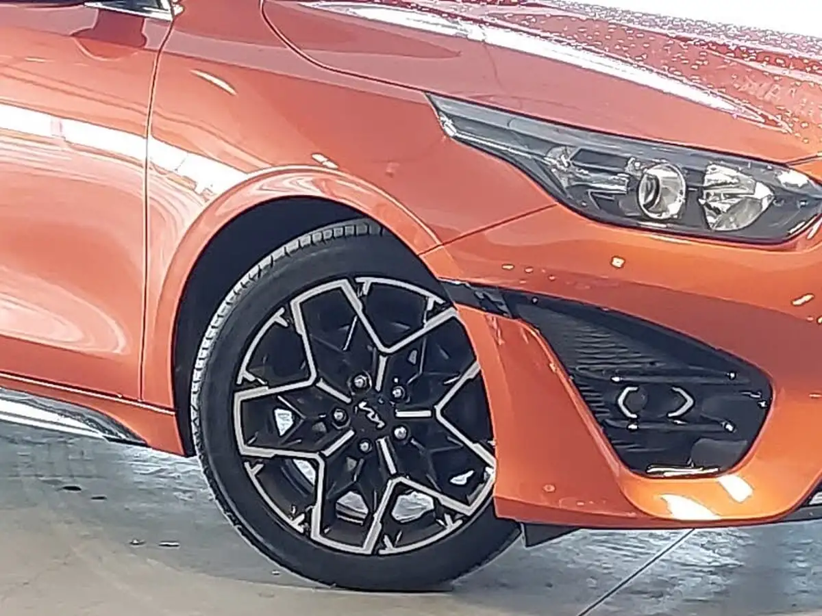 2022-kia-pro-ceed-15-t-gdi-gt-line-big-8