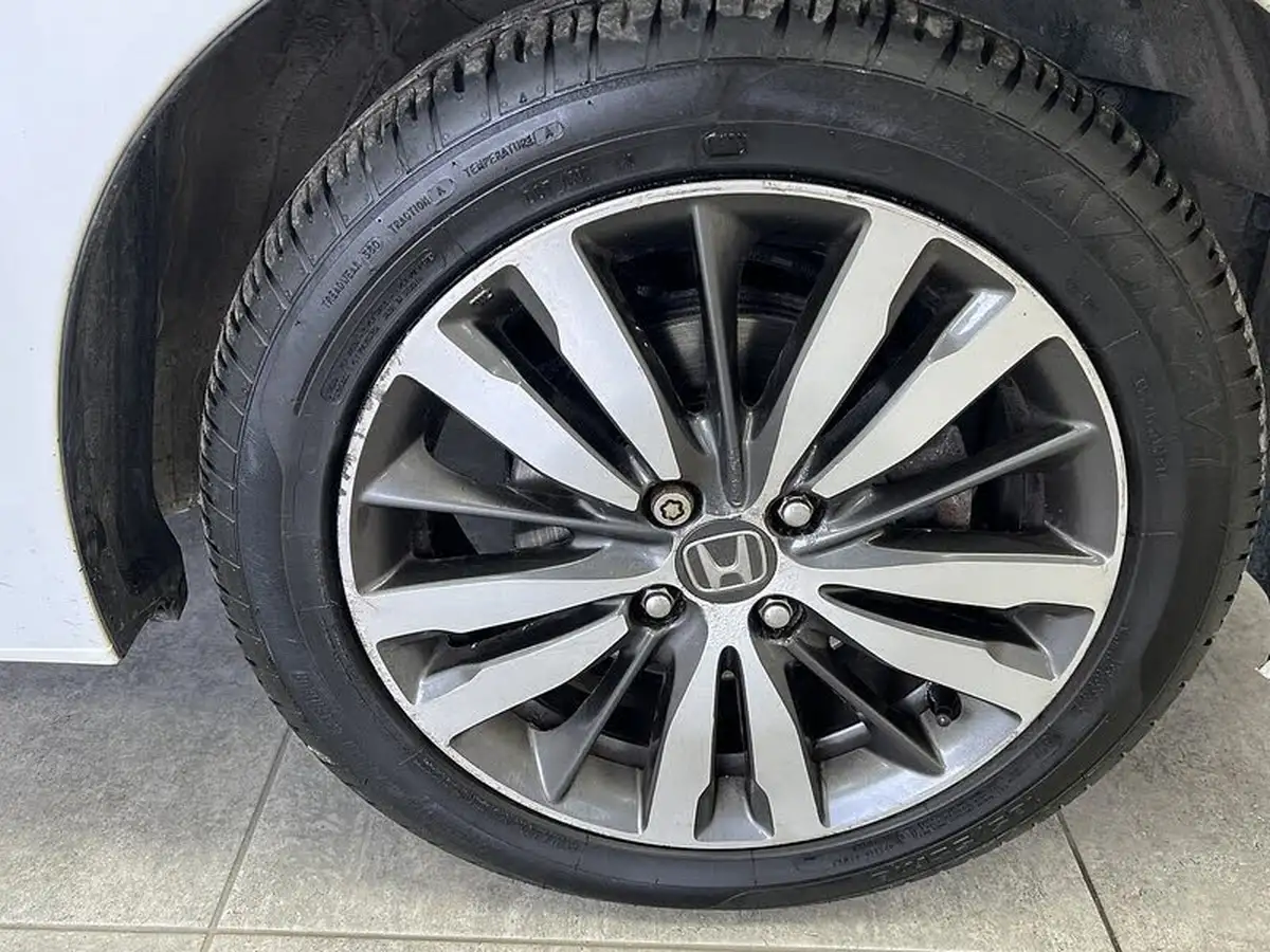 2015-honda-jazz-13-i-vtec-ex-cvt-big-22