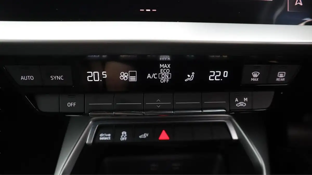 2021-audi-a3-14-40-tfsi-e-sport-big-12