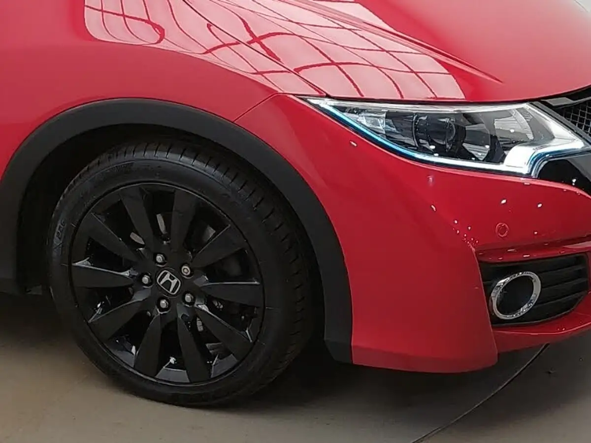 2015-honda-civic-16-i-dtec-sr-honda-connect-with-navi-tourer-big-8