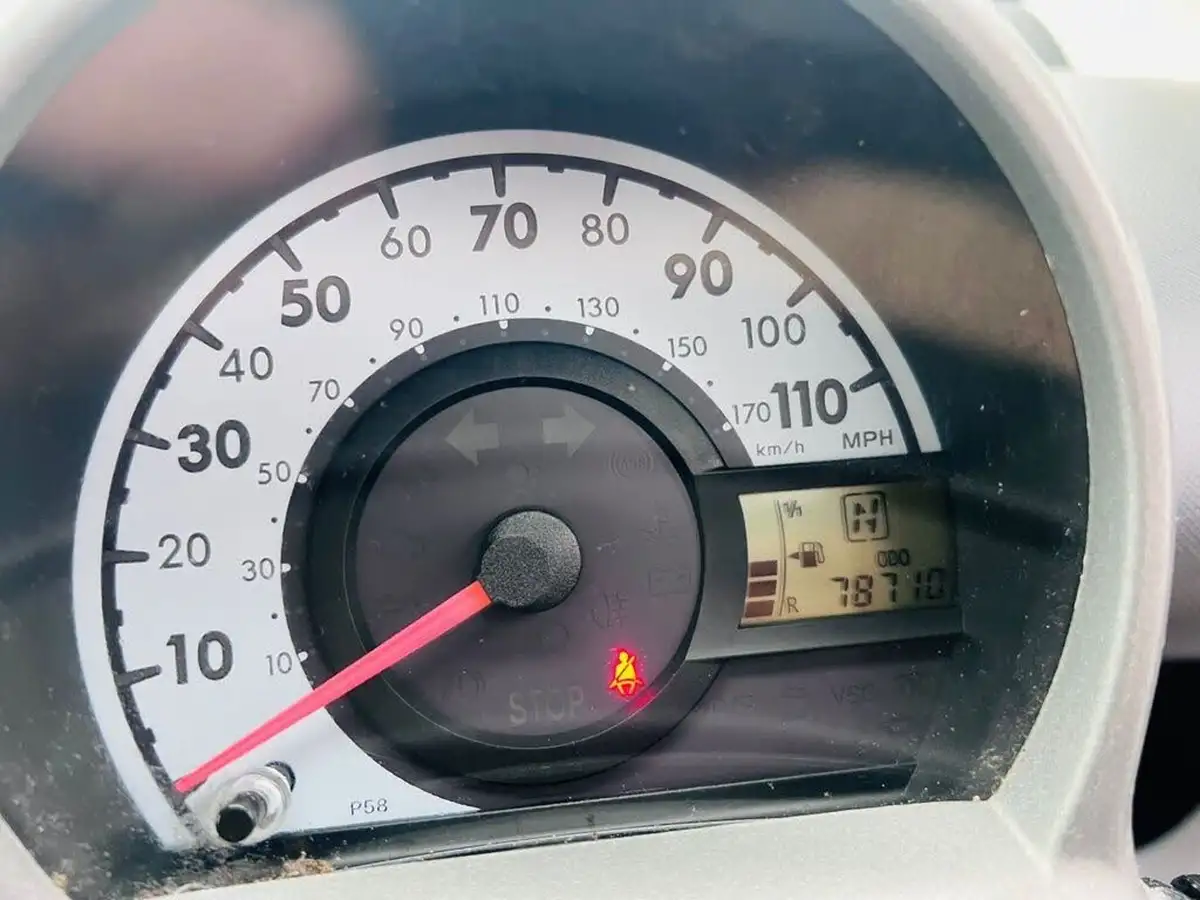 2009-toyota-aygo-10-aygo-5d-mmt-big-7