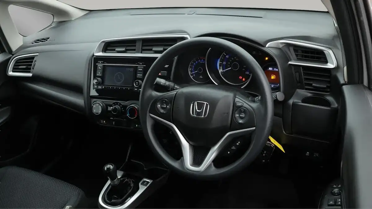 2019-honda-jazz-13-i-vtec-s-big-9