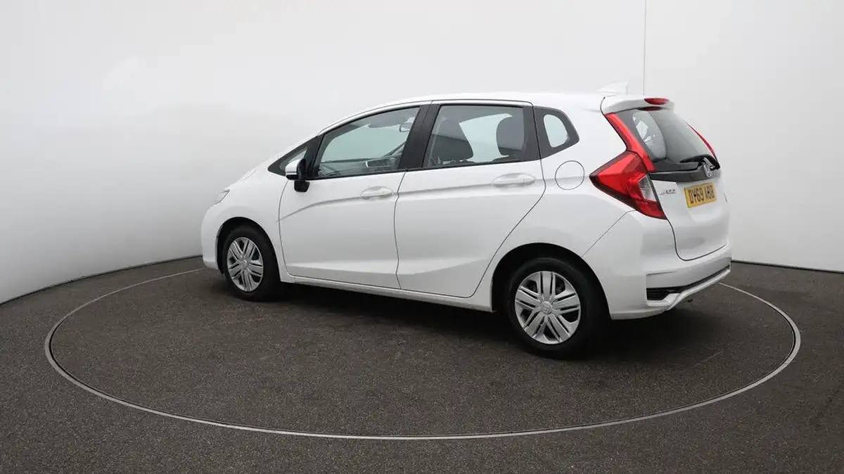 2019-honda-jazz-13-i-vtec-s-big-33