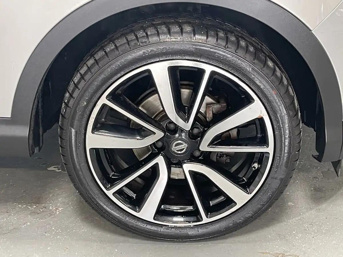 2016-nissan-qashqai-16dci-tekna-xtronic-cvt-big-29