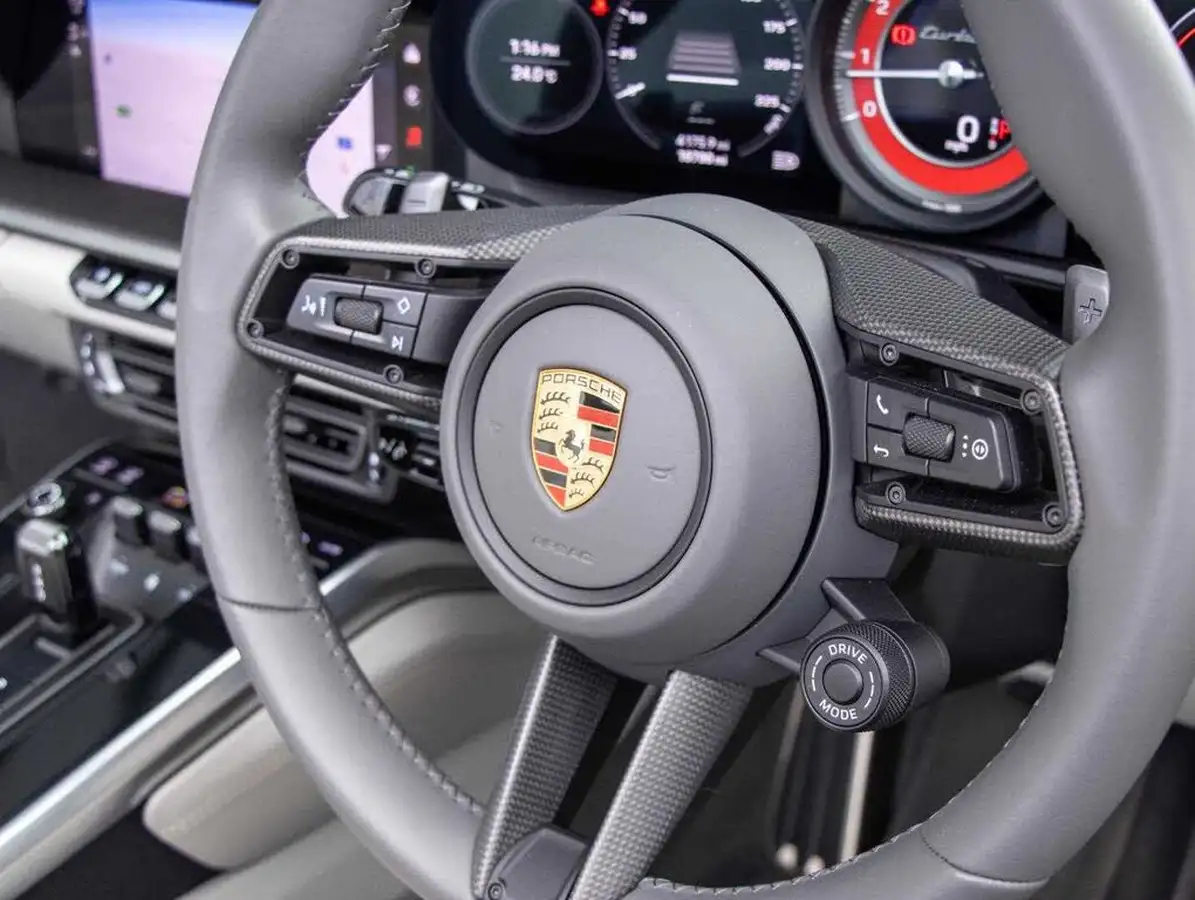 2023-porsche-911-38-turbo-s-awd-turbo-cabriolet-big-12