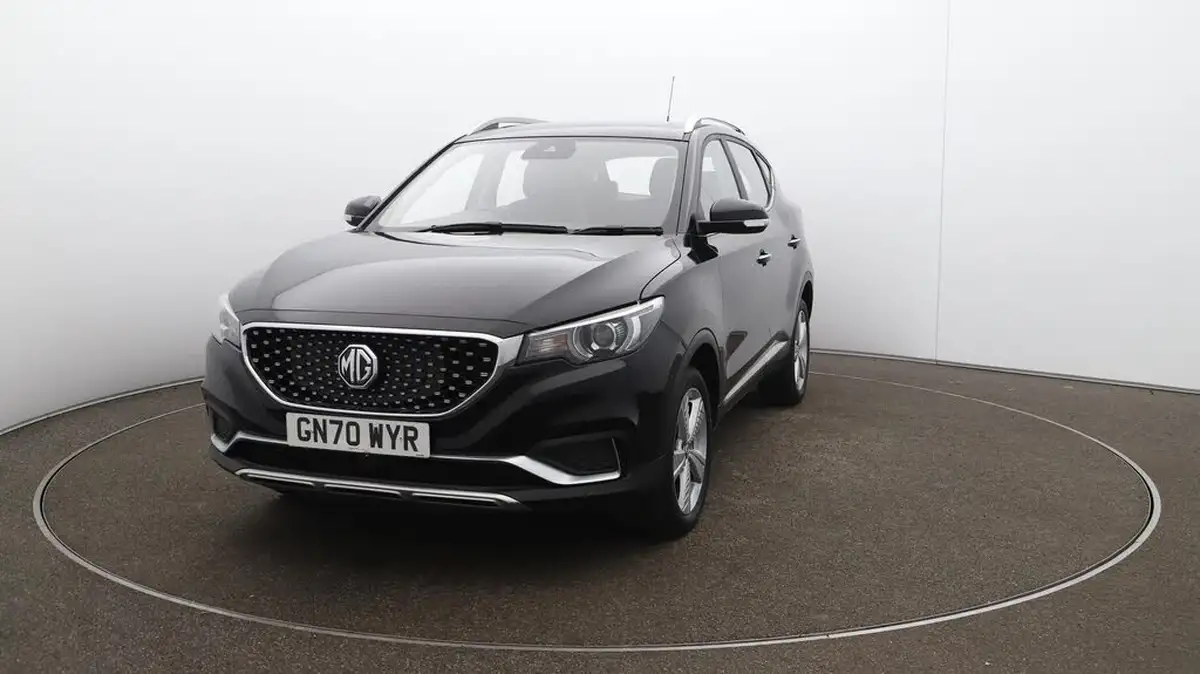 2020-mg-zs-suv-e-exclusive-ev-big-30