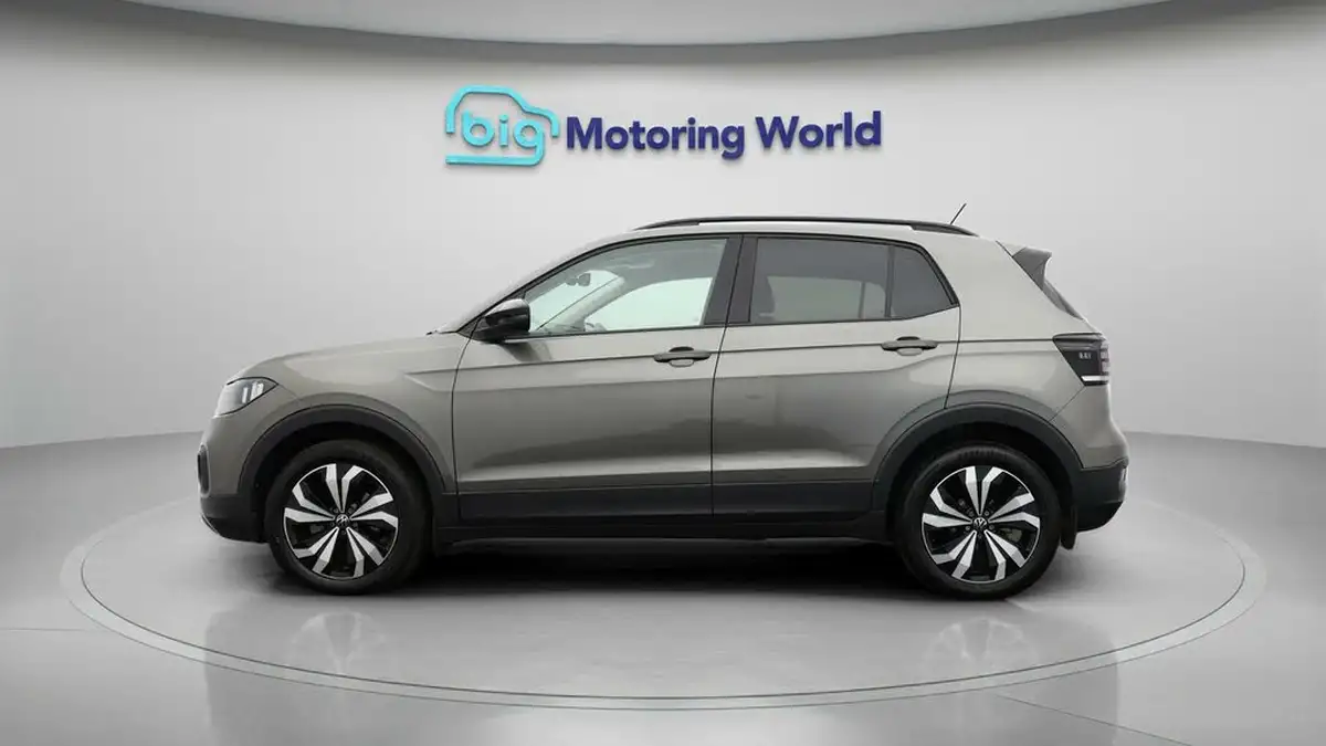 2021-volkswagen-t-cross-10-tsi-se-110ps-big-4