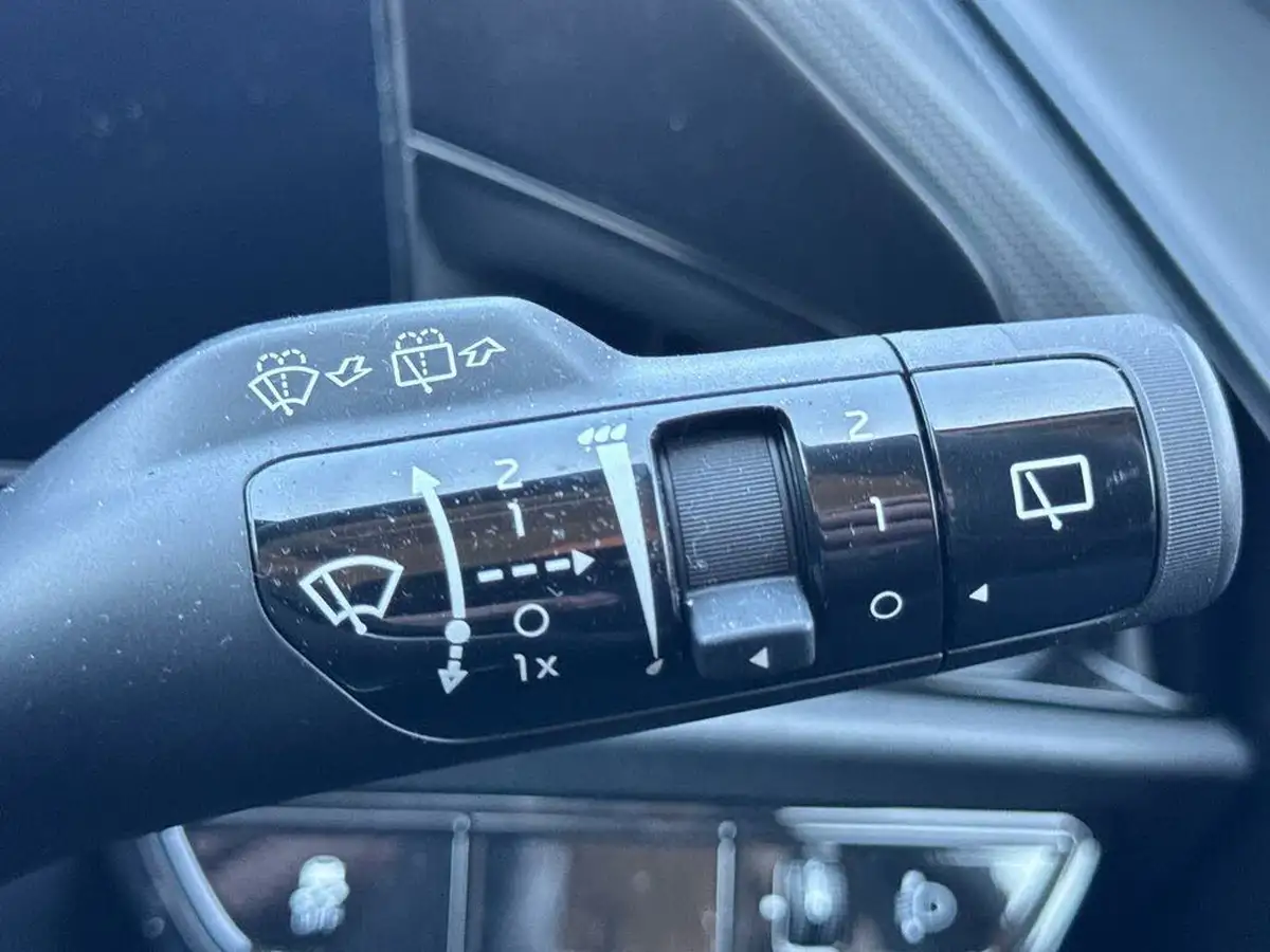 2024-kia-niro-ev-e-2-big-33