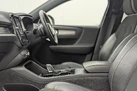 2020-volvo-xc40-20td-d4-r-design-pro-small-2