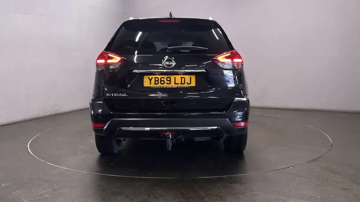 2019-nissan-x-trail-17dci-tekna-5-seat-big-6