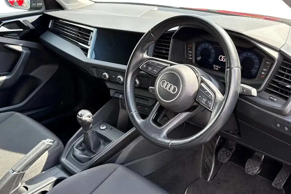 2019-audi-a1-10-30-tfsi-technik-big-6