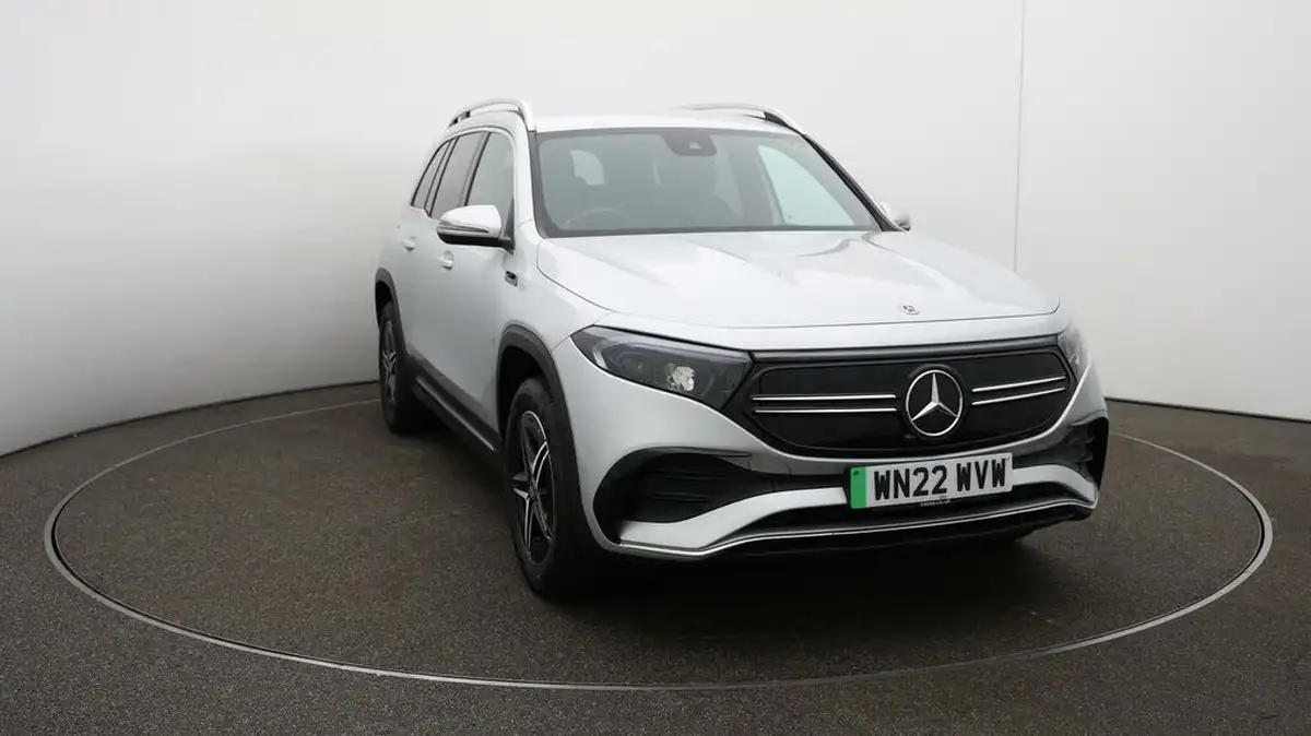 2022-mercedes-benz-eqb-e-eqb-350-amg-line-big-46
