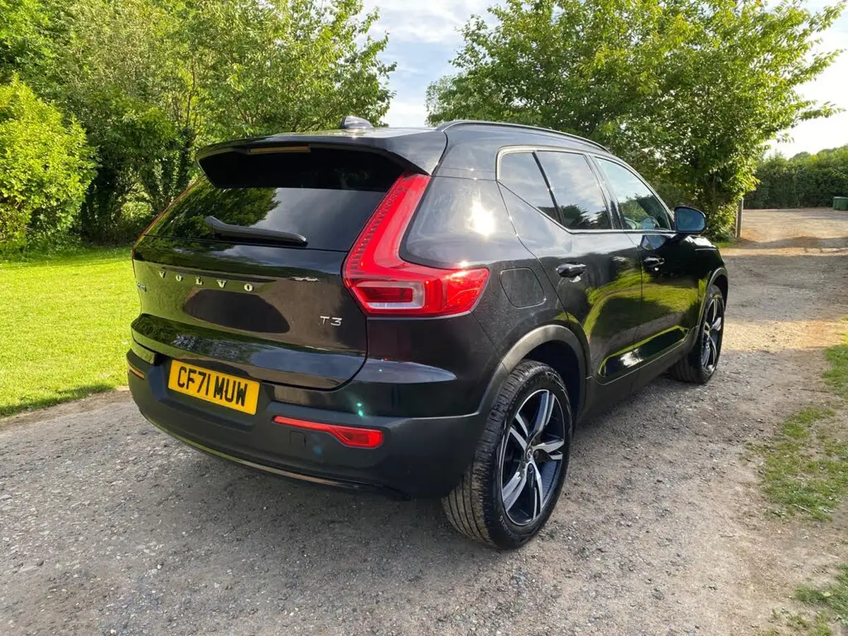 2021-volvo-xc40-15-t3-r-design-161bhp-auto-big-1
