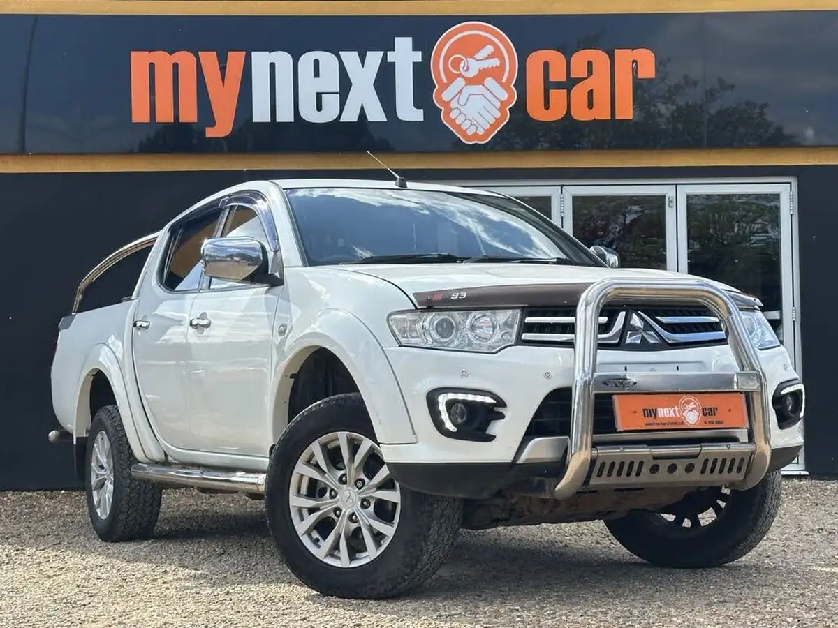 2015-mitsubishi-l200-25td-barbarian-auto-big-0
