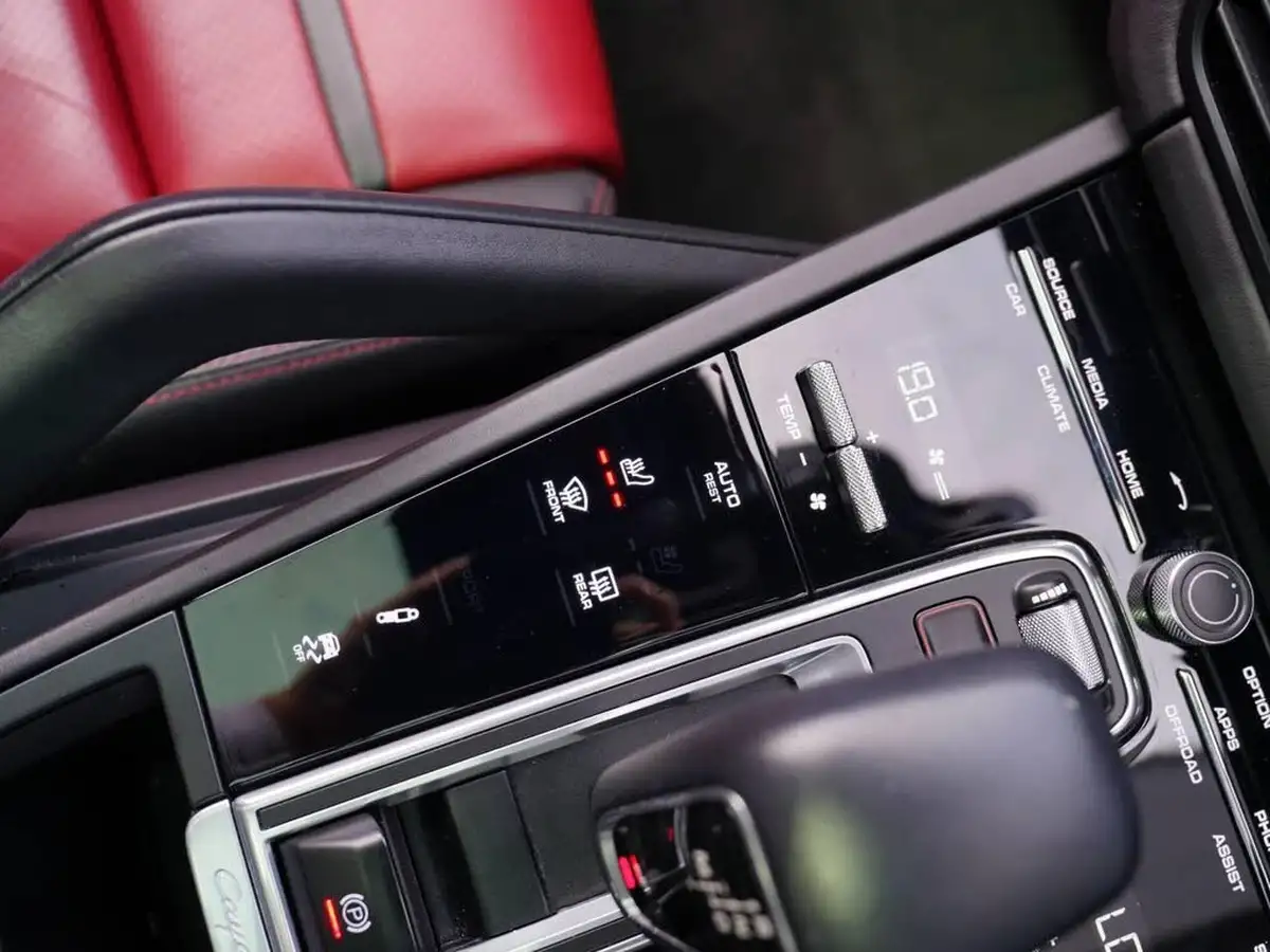 2022-porsche-cayenne-30-v6-e-hybrid-platinum-edition-462ps-station-wagon-big-47