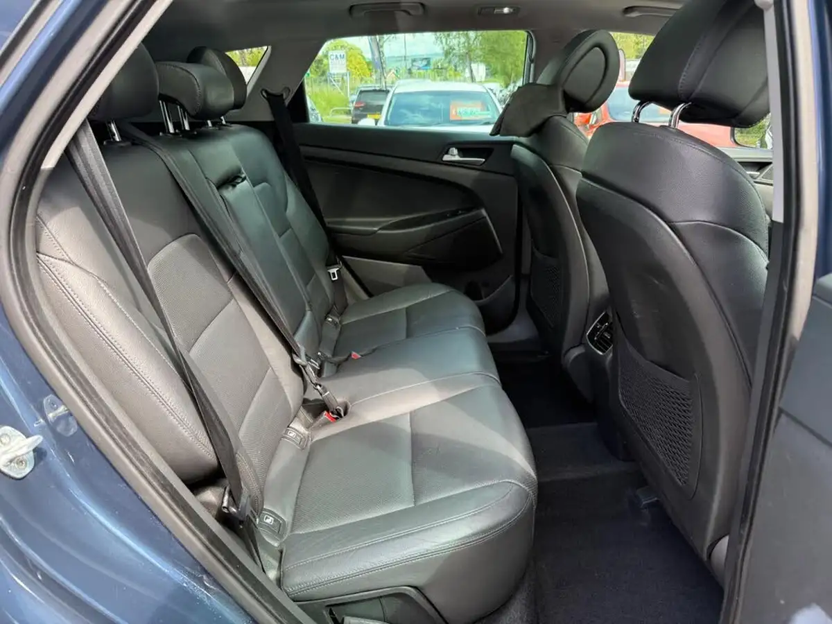 2016-hyundai-tucson-20crdi-premium-se-136ps-big-13