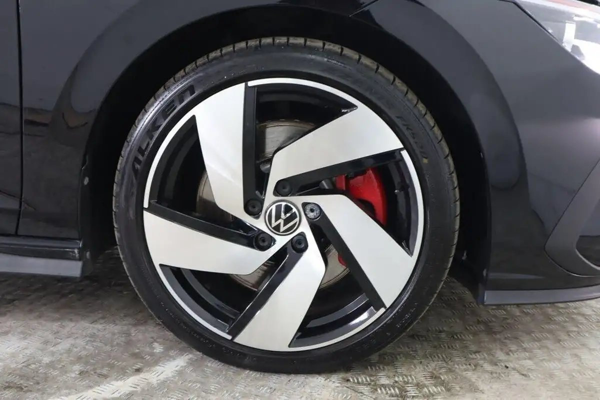 2023-volkswagen-golf-20-tsi-gti-dsg-big-26