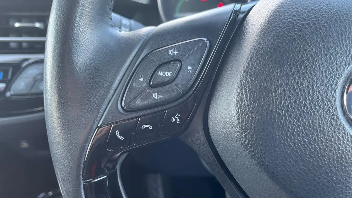 2022-toyota-c-hr-18-vvt-i-design-big-46