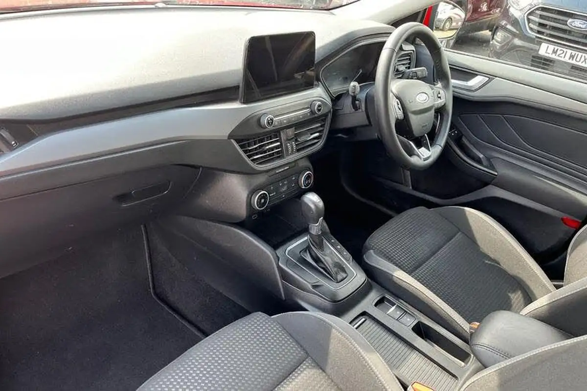 2022-ford-focus-10t-trend-hybrid-mhev-hatchback-powershift-big-17