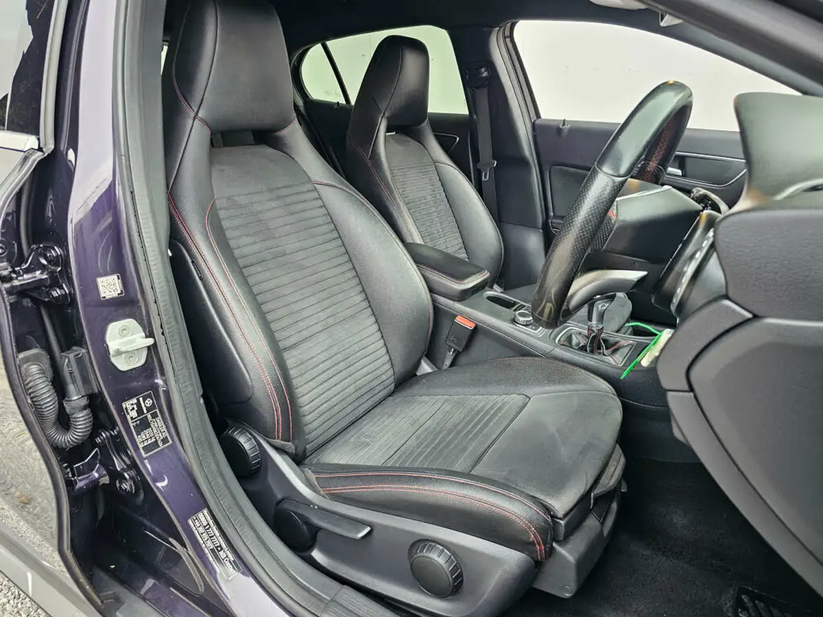 2016-mercedes-benz-gla-class-21d-gla-200d-amg-line-ss-big-4