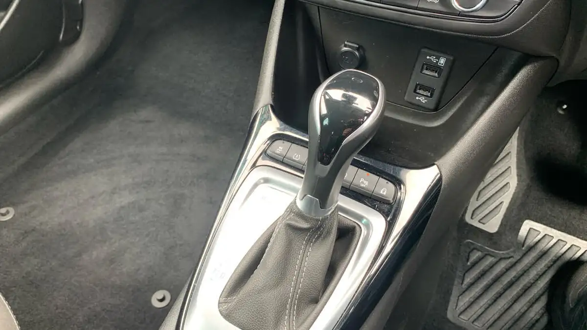 2022-vauxhall-crossland-12-ultimate-130ps-auto-big-19