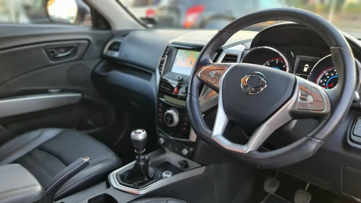 2016-kgm-ssangyong-tivoli-16td-elx-2wd-big-13