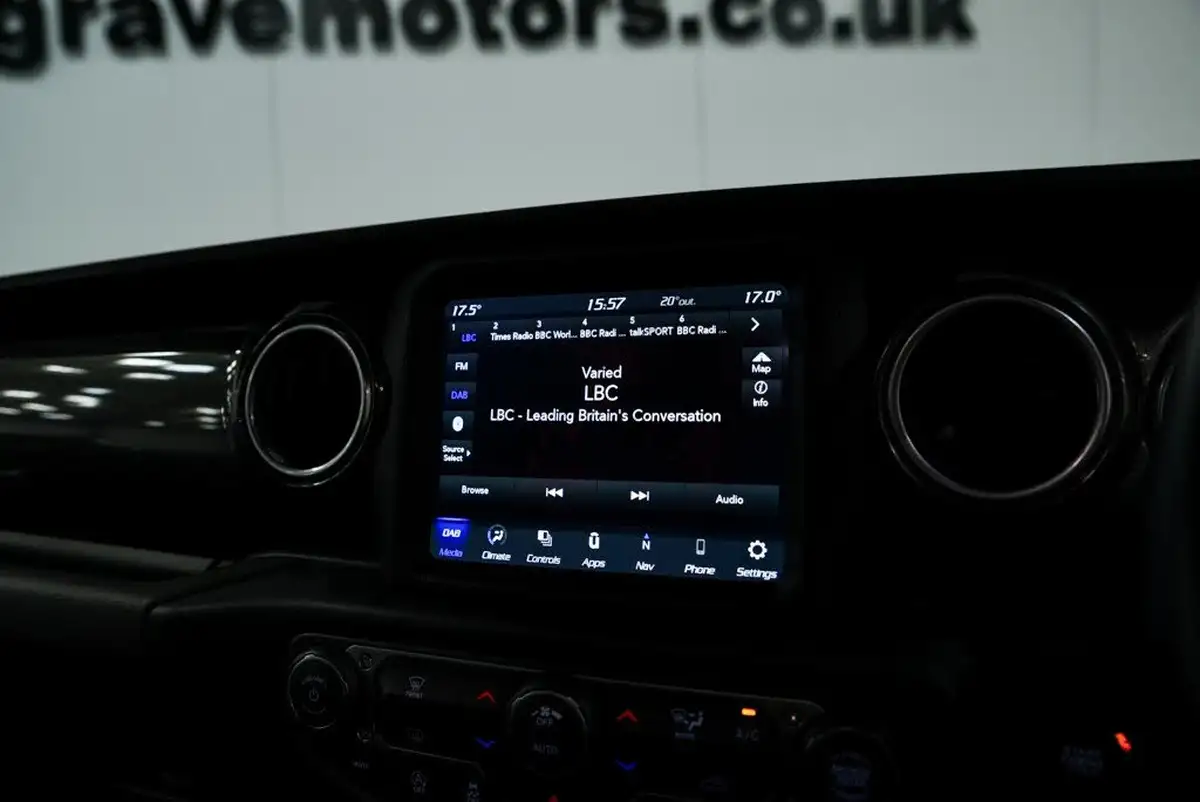 2020-jeep-wrangler-20-gme-night-eagle-big-18