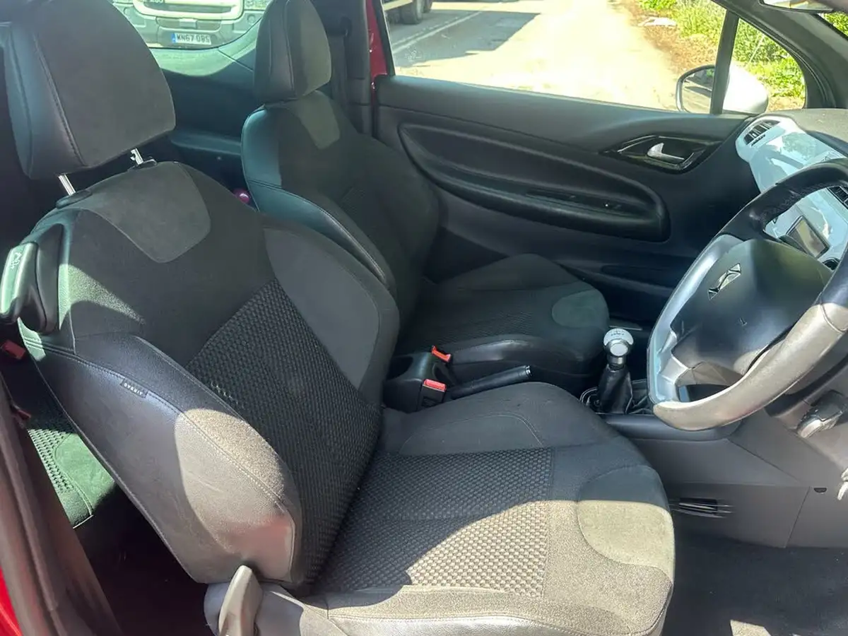 2014-citroen-ds3-12-dsign-by-benefit-big-8