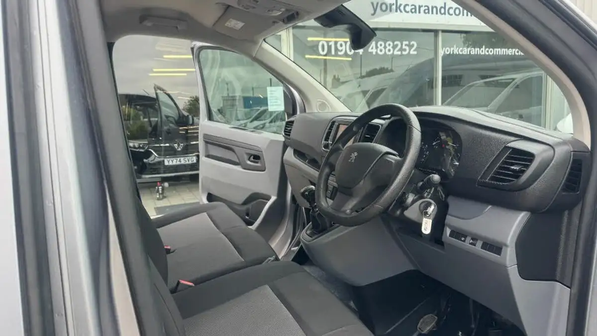 2022-peugeot-expert-20-bluehdi-professional-premium-long-1400-big-29