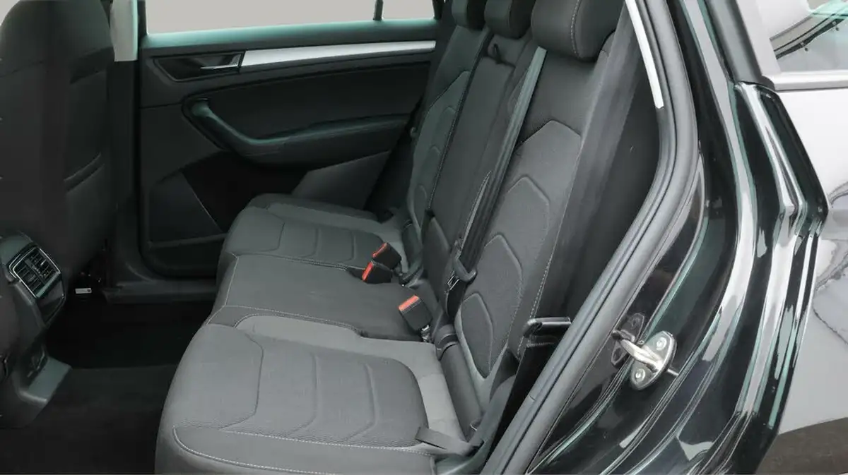 2021-skoda-kodiaq-15-tsi-se-5-dsg-big-16