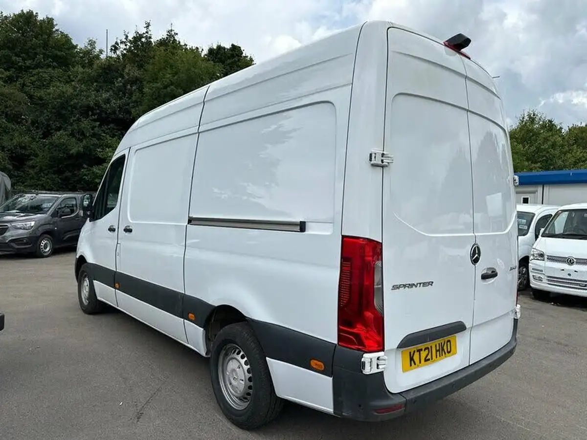 2021-mercedes-benz-sprinter-20cdi-315-l1h1-progressive-150pseu6dt-panel-rwd-eco-gear-360-big-11