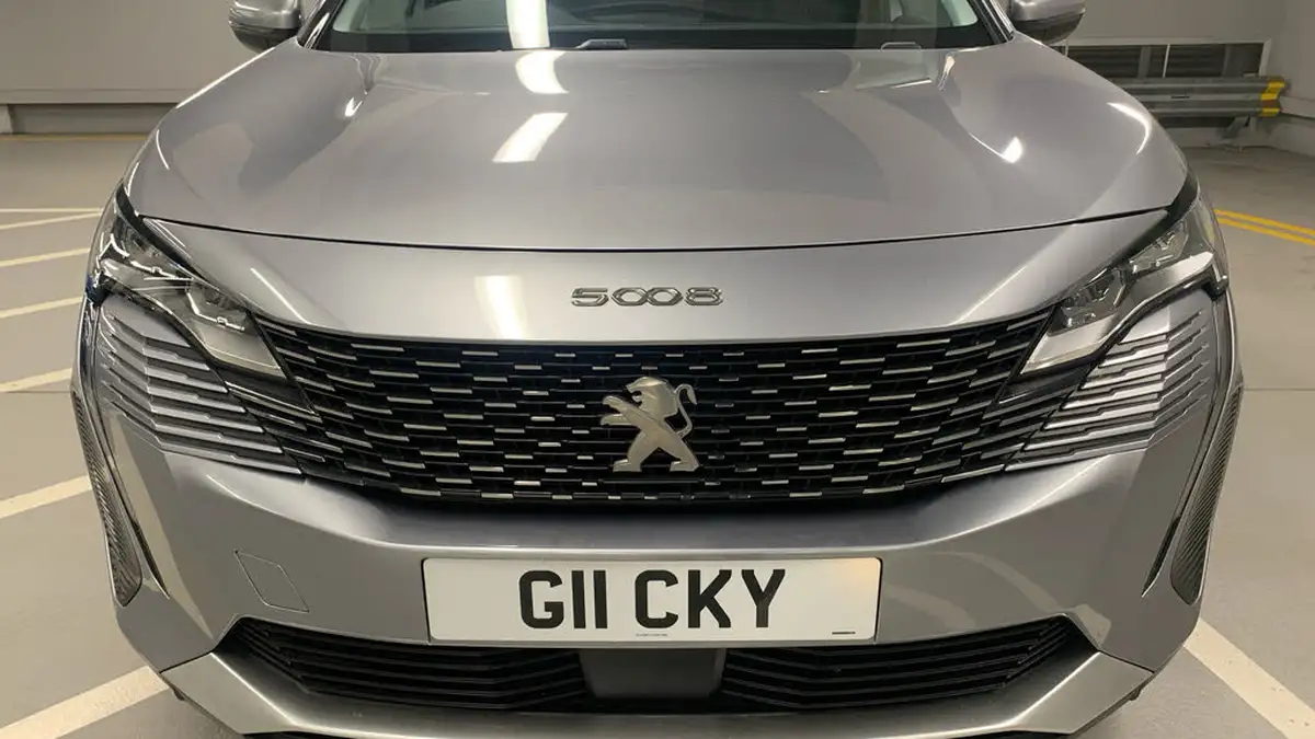 2021-peugeot-5008-suv-12-puretech-allure-premium-eat8-big-45