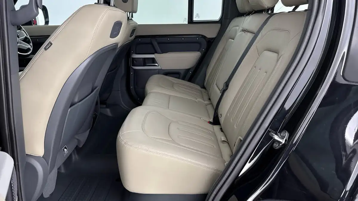 2021-land-rover-110-defender-30-d200-se-big-13