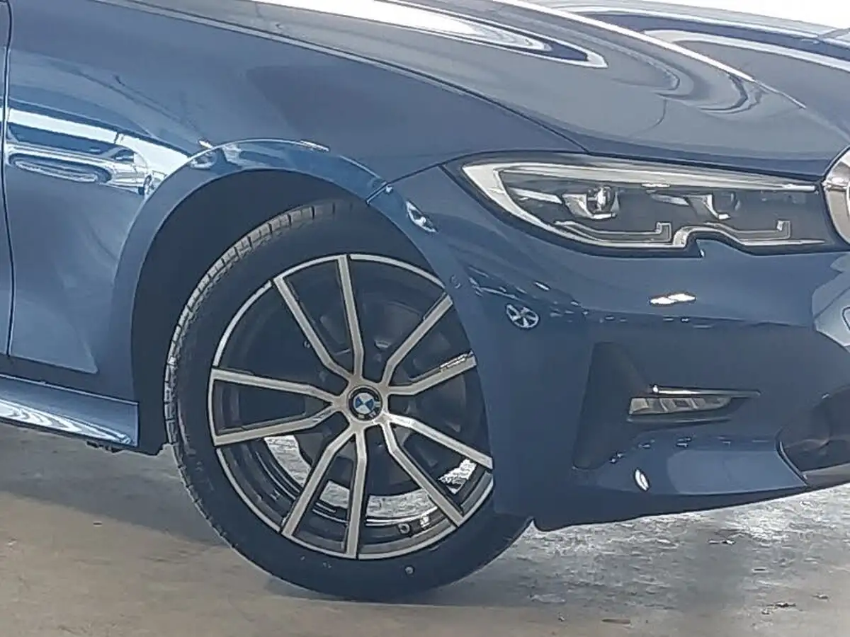 2020-bmw-3-series-big-8