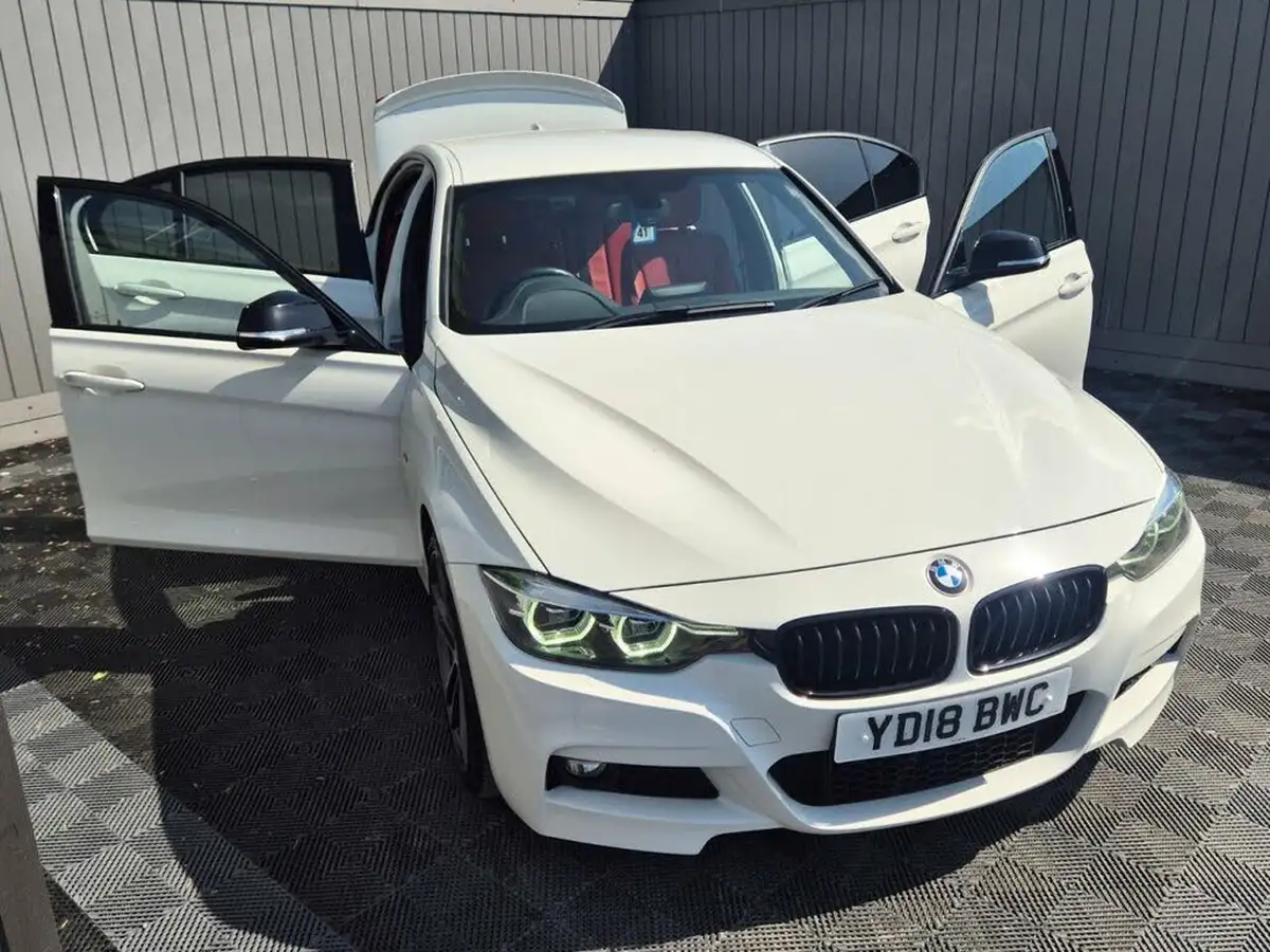 2018-bmw-3-series-20-320i-m-sport-shadow-edition-saloon-4d-auto-big-8
