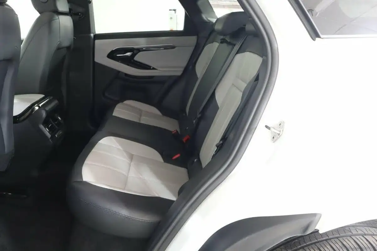 2022-land-rover-range-rover-evoque-20-d200-r-dynamic-se-big-17