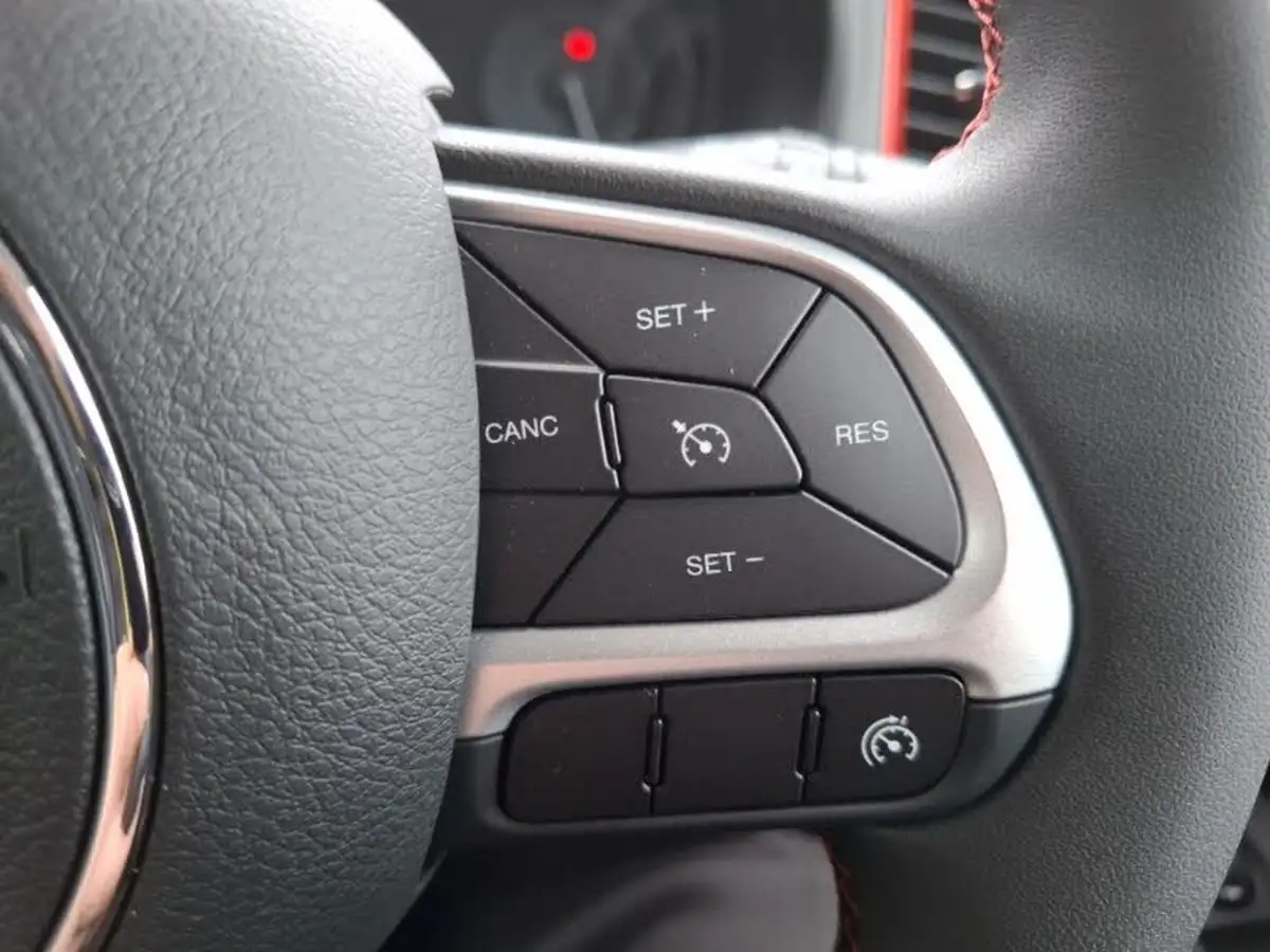 2024-jeep-renegade-13-gse-trailhawk-big-11