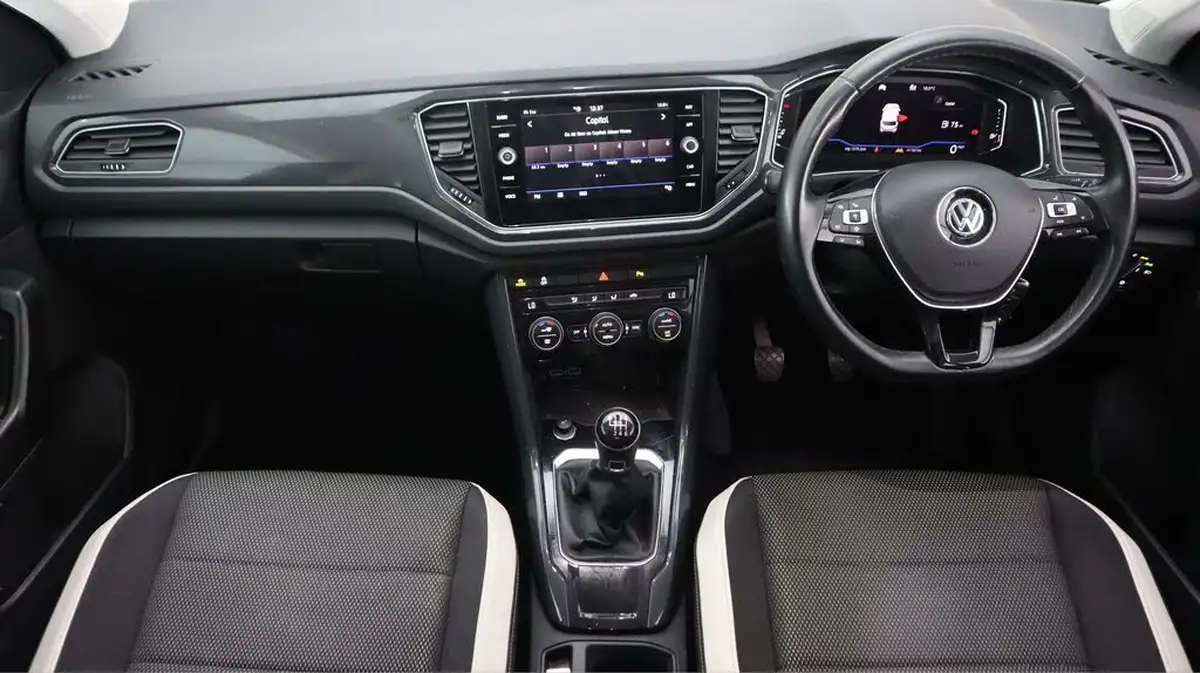 2020-volkswagen-t-roc-20tdi-sel-big-13